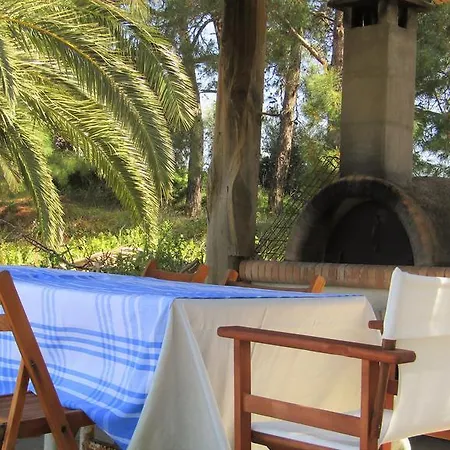 Trouli House Holiday home